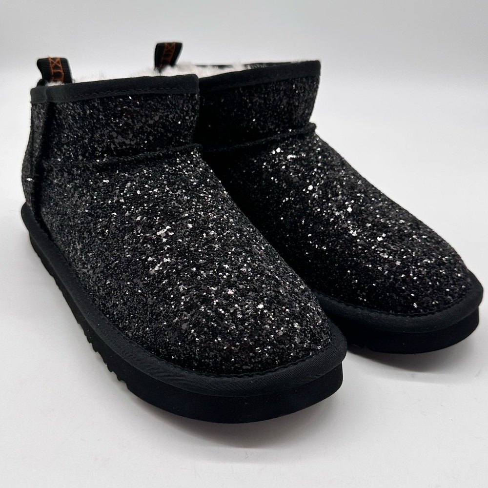 Australia Luxe Collective Cosy Short Boots Black Glitter NWT US 9 | EU 40
